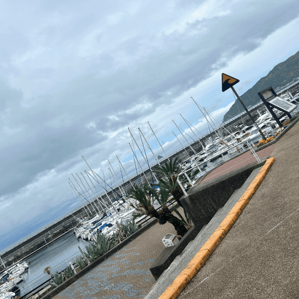 海側プロムナード