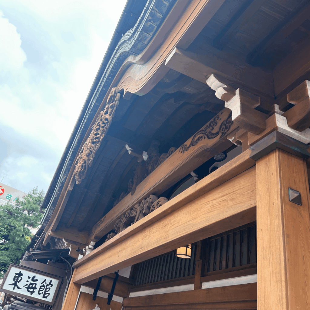 寺社のような細工