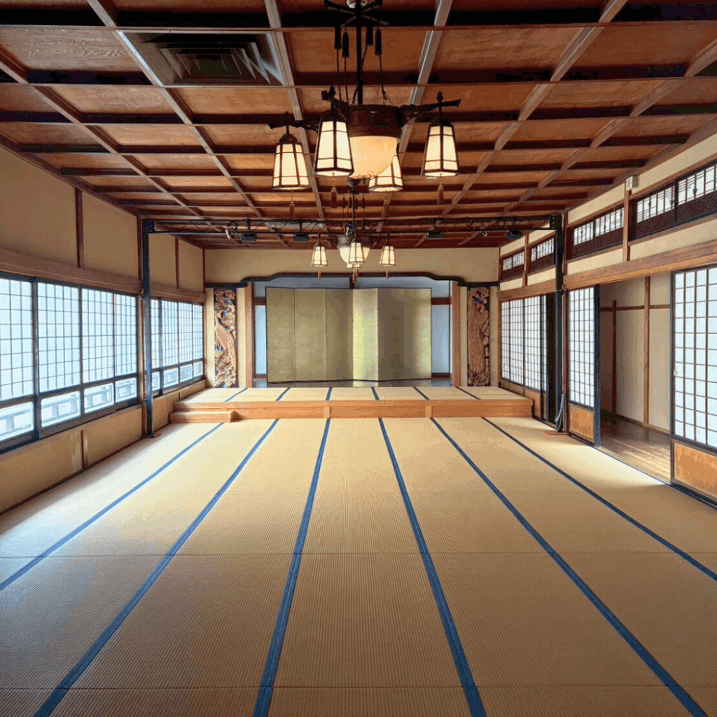 広間！