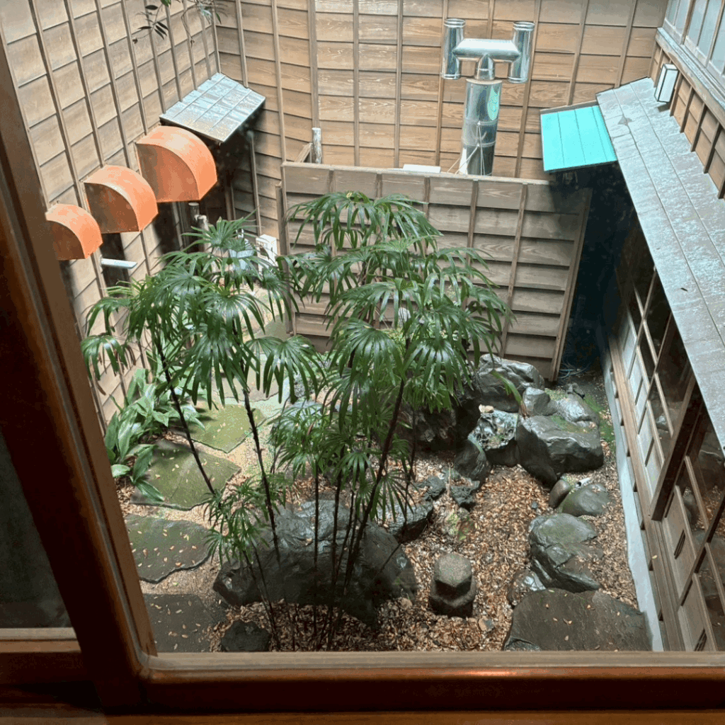 東海館の中庭