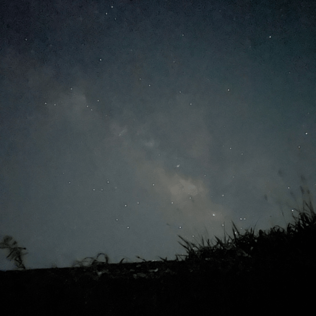 雲の様に見えているのが天の川