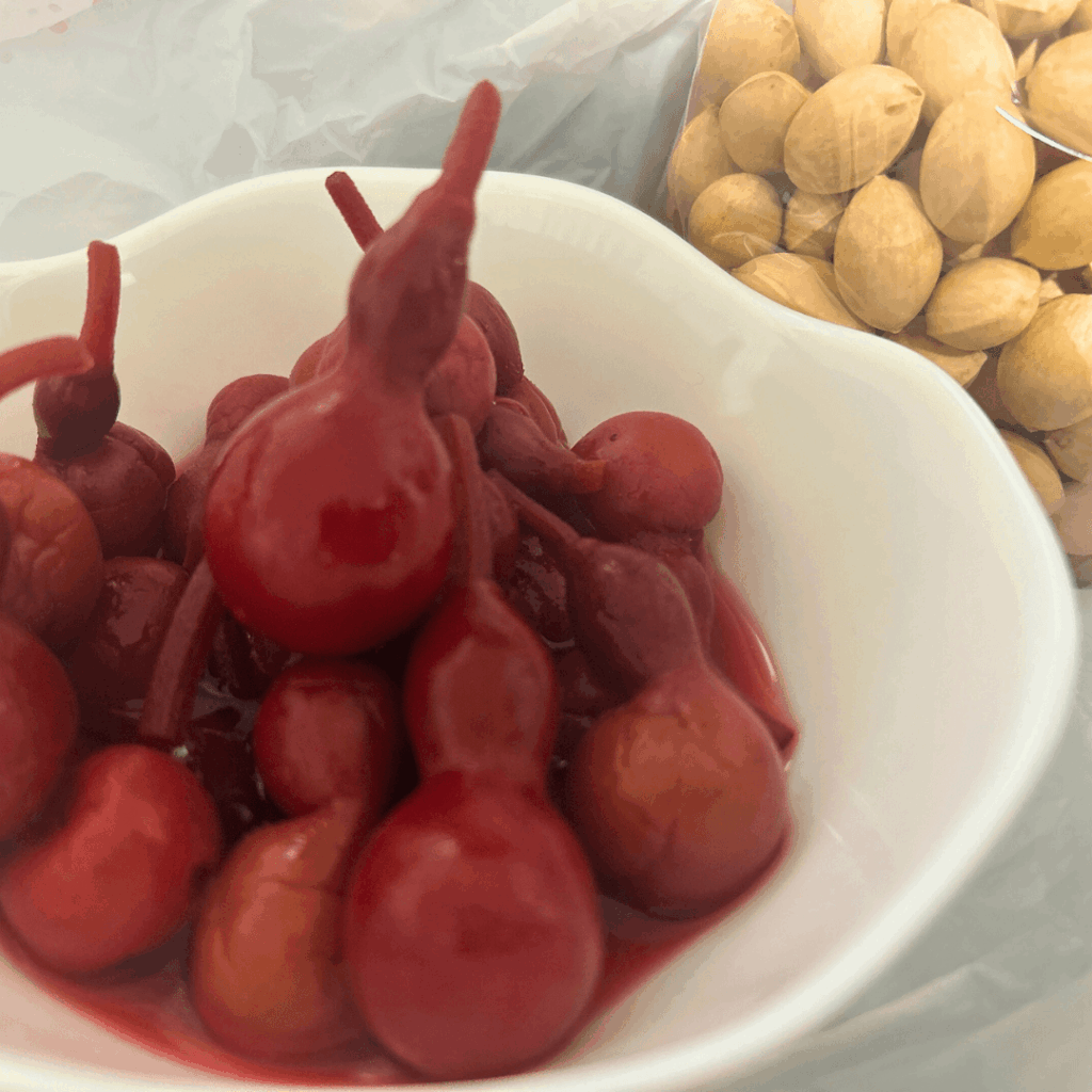 ひょうたんの漬物と本土寺の銀杏