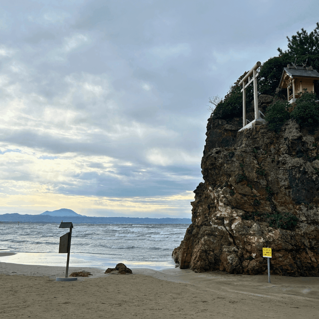 背筋が伸びる気がします