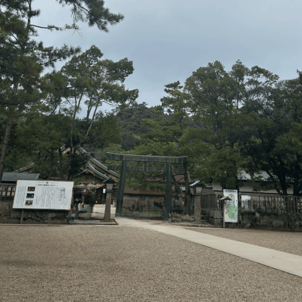 四の鳥居(銅鳥居)