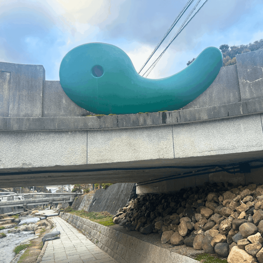 勾玉の色がいいですね！